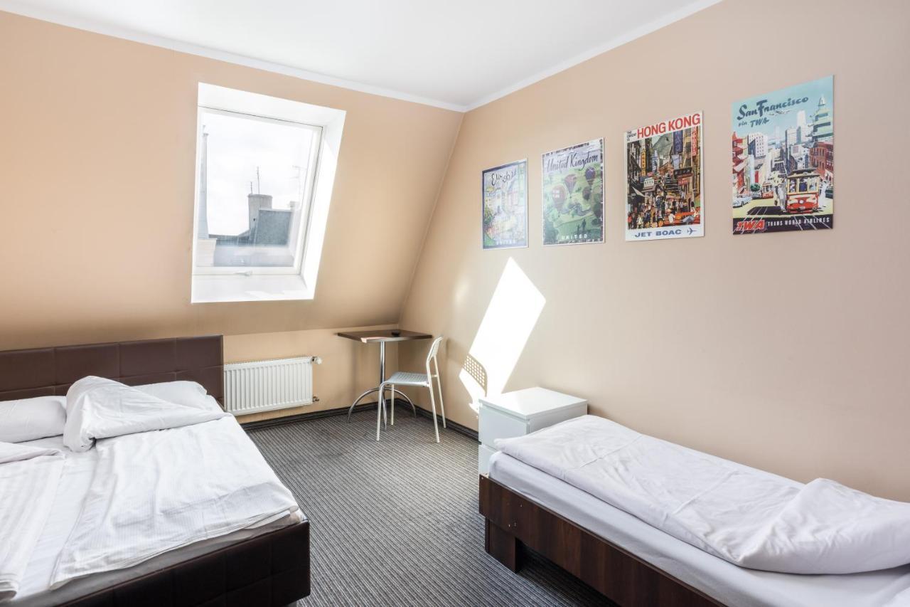 Shick Hostelヴロツワフ エクステリア 写真